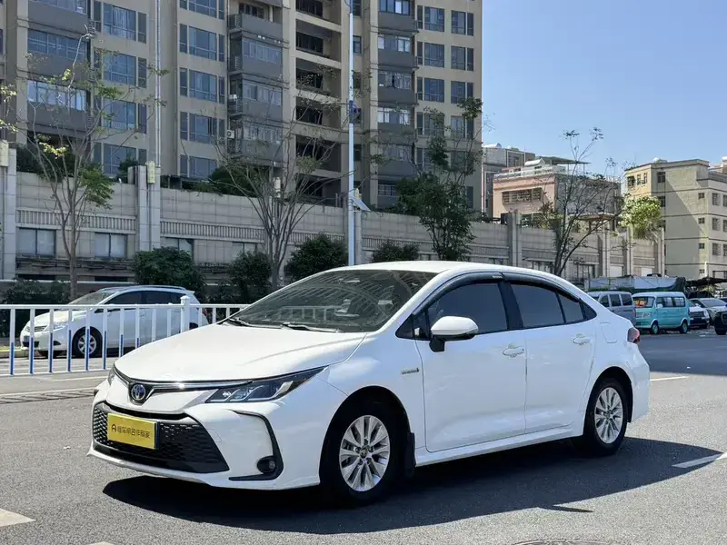 2023 Toyota Corolla с пробегом 86 800 км