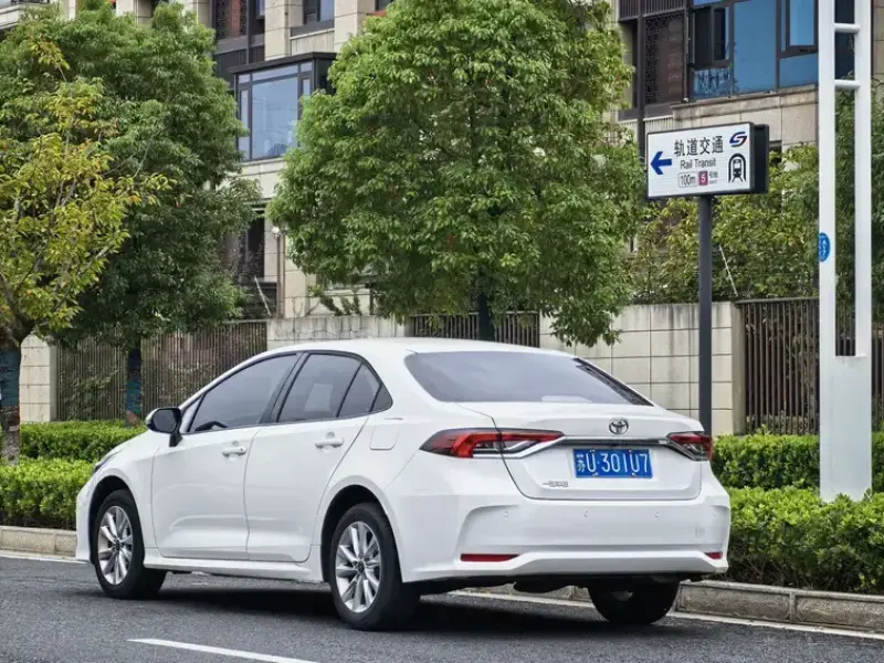 2023 Toyota Corolla с пробегом 32 000 км