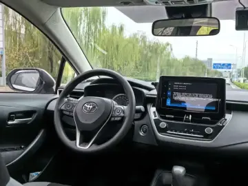 2023 Toyota Corolla с пробегом 32 000 км