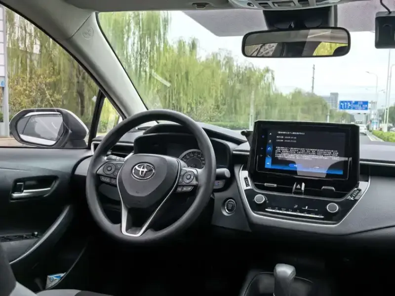 2023 Toyota Corolla с пробегом 32 000 км