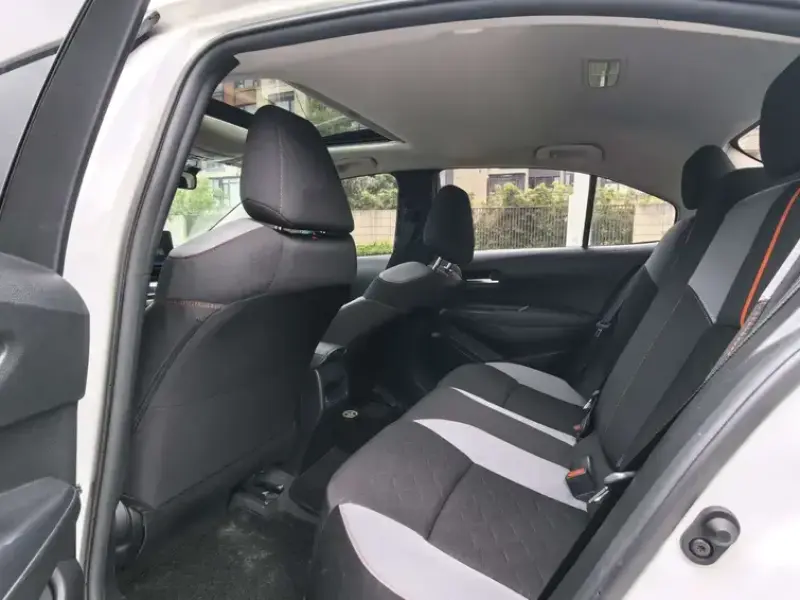 2023 Toyota Corolla с пробегом 32 000 км