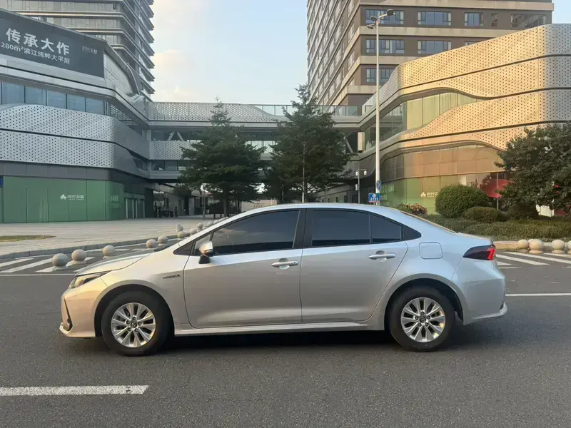 2022 Toyota Corolla с пробегом 33 100 км