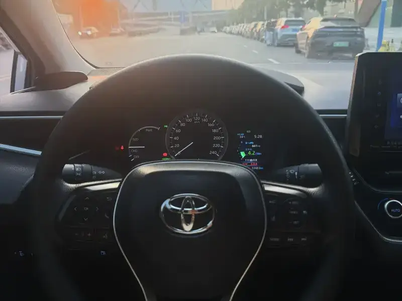 2022 Toyota Corolla с пробегом 33 100 км