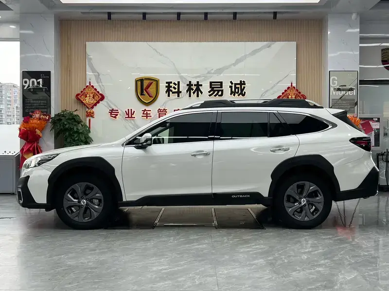 2021 Subaru Outback с пробегом 33 000 км