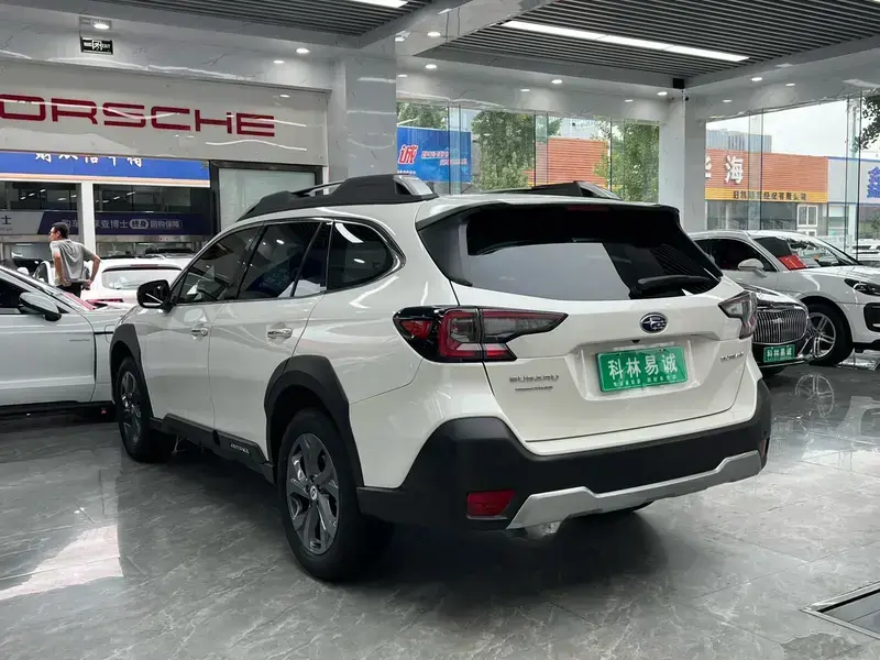 2021 Subaru Outback с пробегом 33 000 км