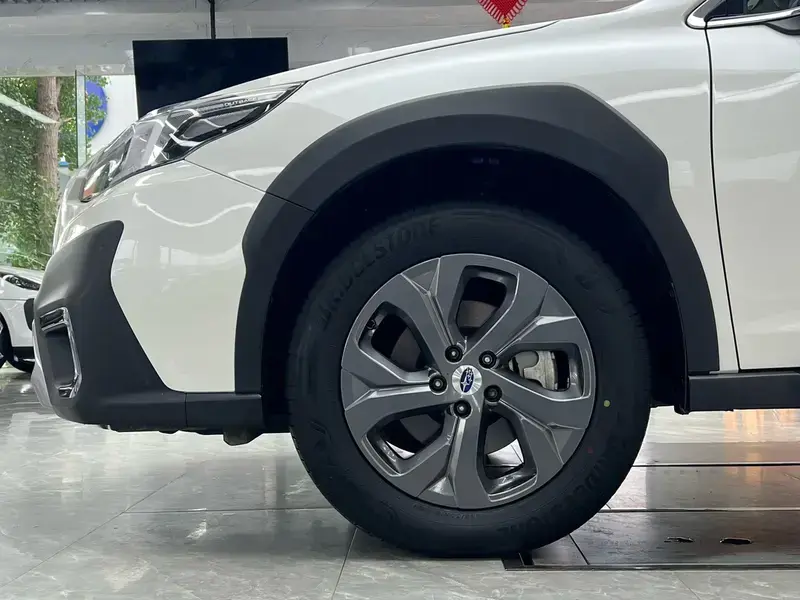 2021 Subaru Outback с пробегом 33 000 км