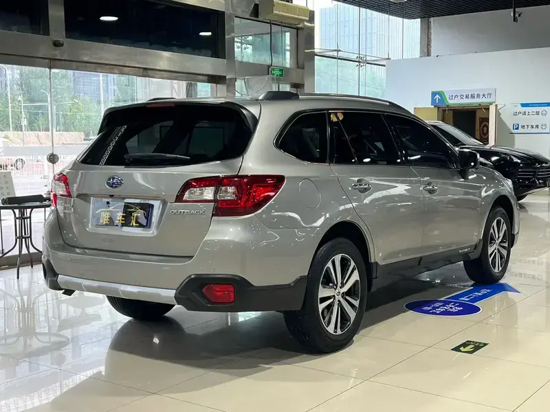 2020 Subaru Outback с пробегом 56 000 км