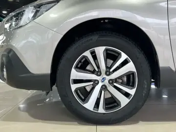 2020 Subaru Outback с пробегом 56 000 км