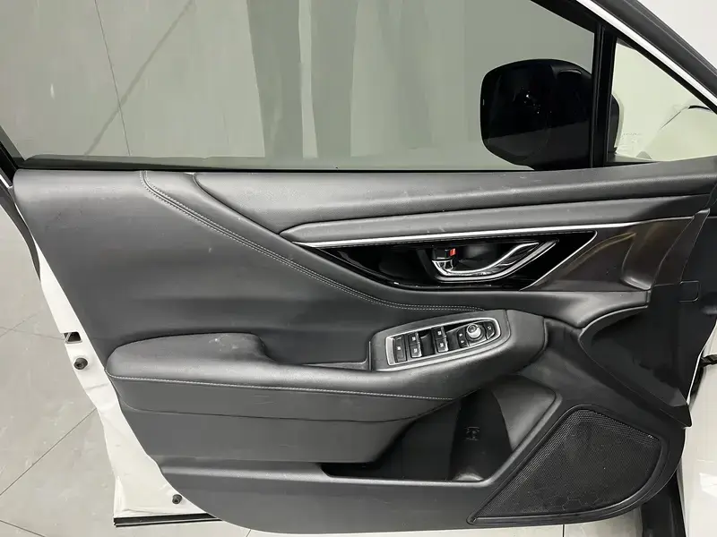2021 Subaru Outback с пробегом 65 000 км