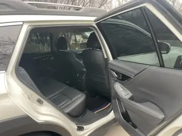 2022 Subaru Outback с пробегом 65 000 км