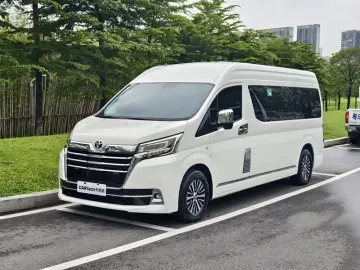 2021 Toyota HiAce с пробегом 68 900 км