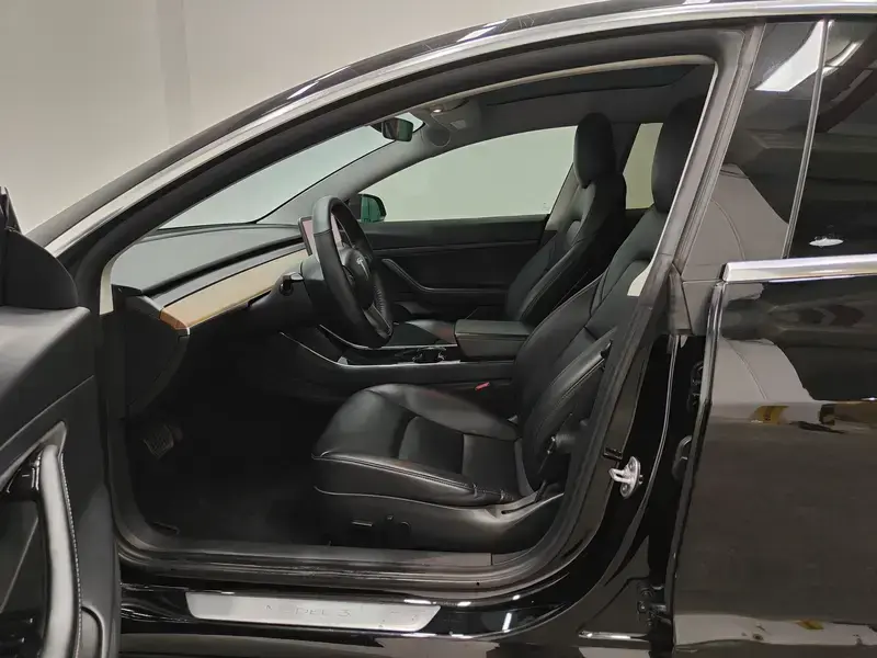 2020 Tesla Model 3 с пробегом 125 600 км