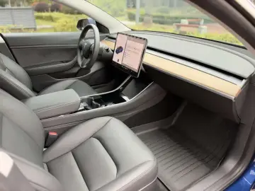 2020 Tesla Model 3 с пробегом 26 000 км