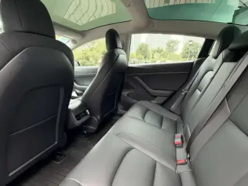 2020 Tesla Model 3 с пробегом 26 000 км
