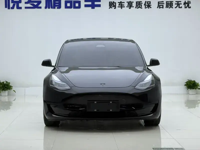 2022 Tesla Model 3 с пробегом 79 000 км