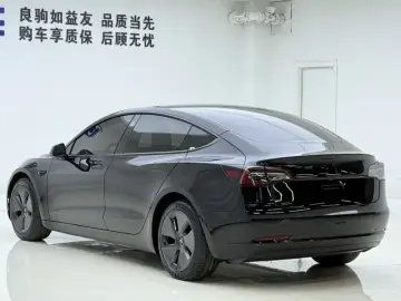 2022 Tesla Model 3 с пробегом 79 000 км