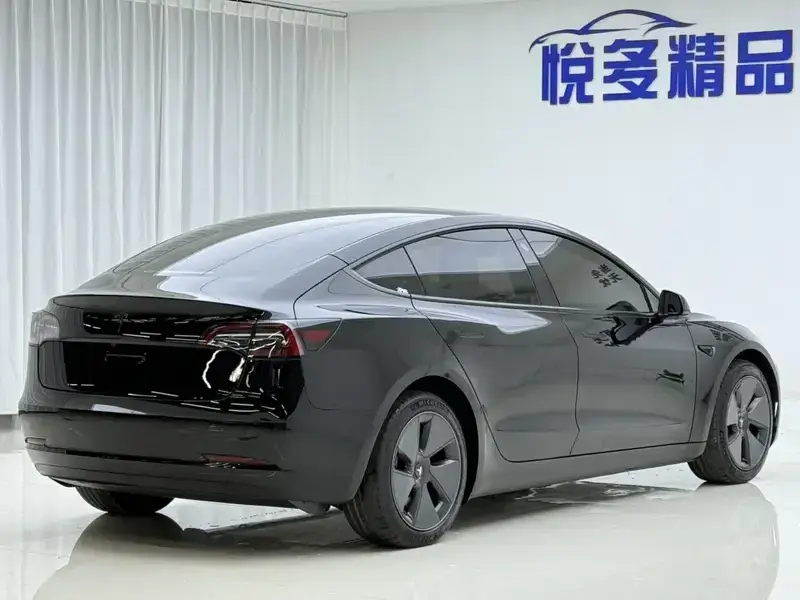 2022 Tesla Model 3 с пробегом 79 000 км