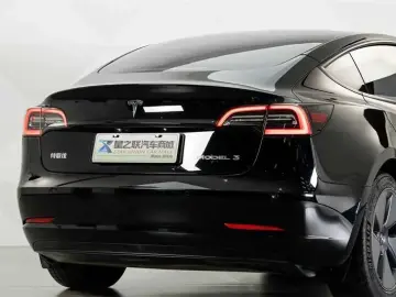 2021 Tesla Model 3 с пробегом 53 100 км