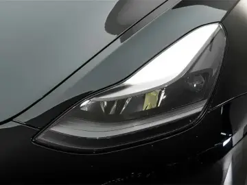 2021 Tesla Model 3 с пробегом 53 100 км