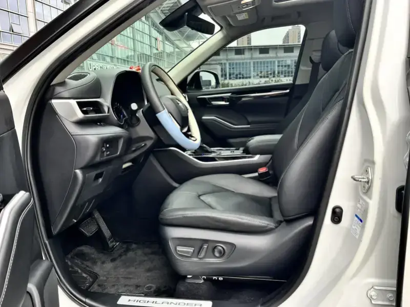 2022 Toyota Highlander с пробегом 59 000 км