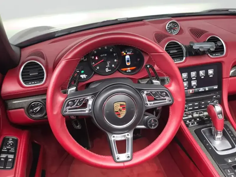 2021 Porsche Boxster с пробегом 18 226 км