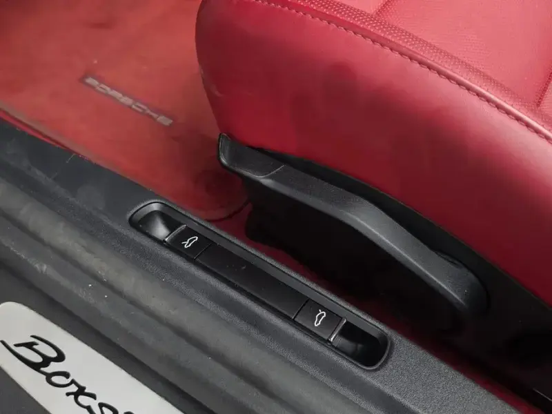 2021 Porsche Boxster с пробегом 18 226 км