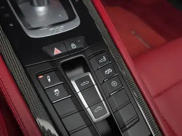 2021 Porsche Boxster с пробегом 18 226 км