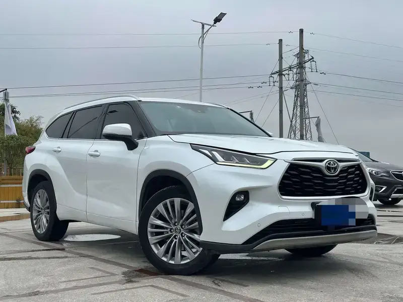 2022 Toyota Highlander с пробегом 109 000 км