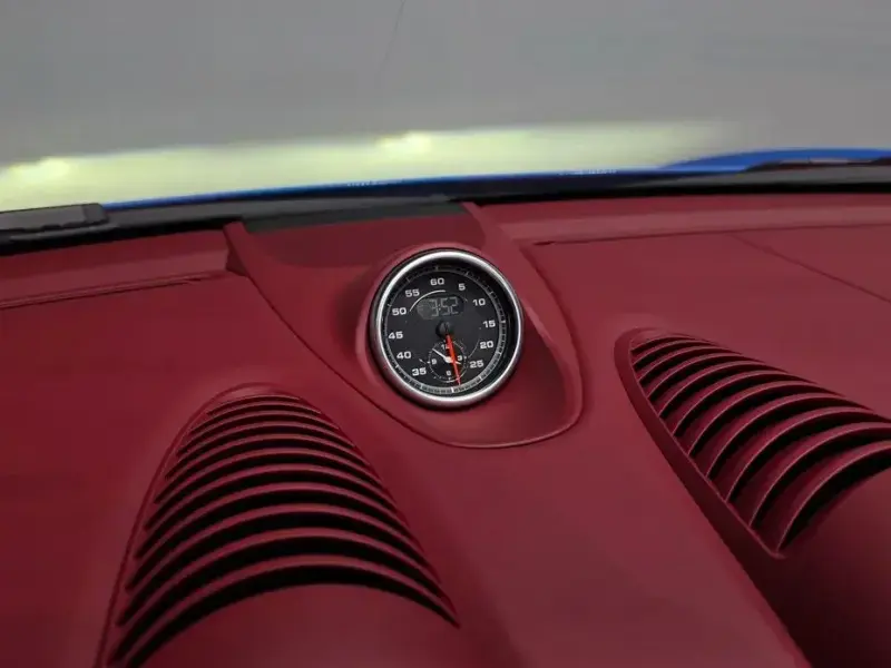 2024 Porsche Boxster с пробегом 2 853 км
