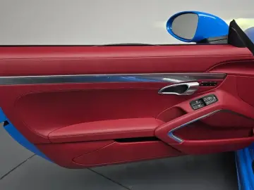 2024 Porsche Boxster с пробегом 2 853 км