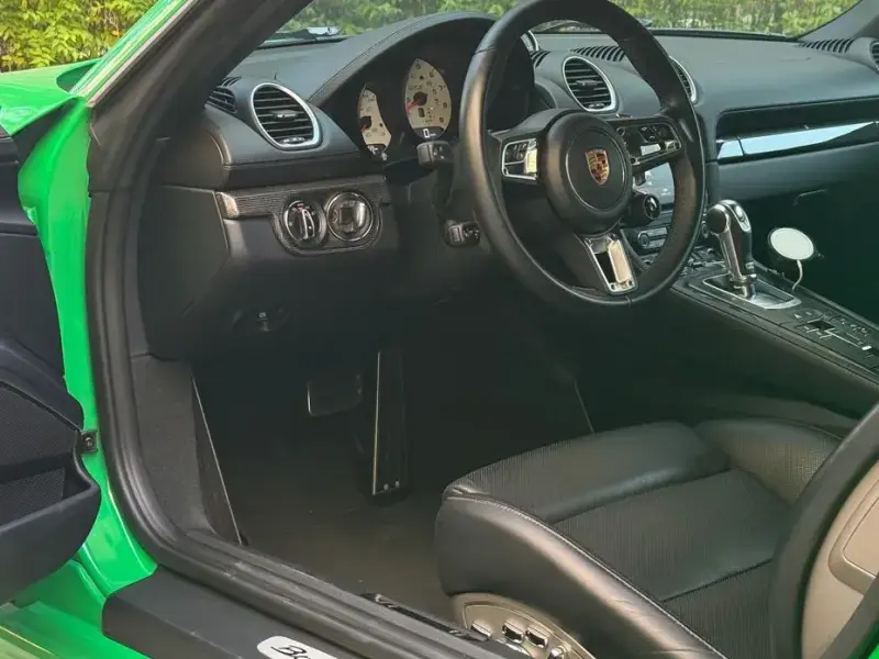 2022 Porsche Boxster с пробегом 27 600 км