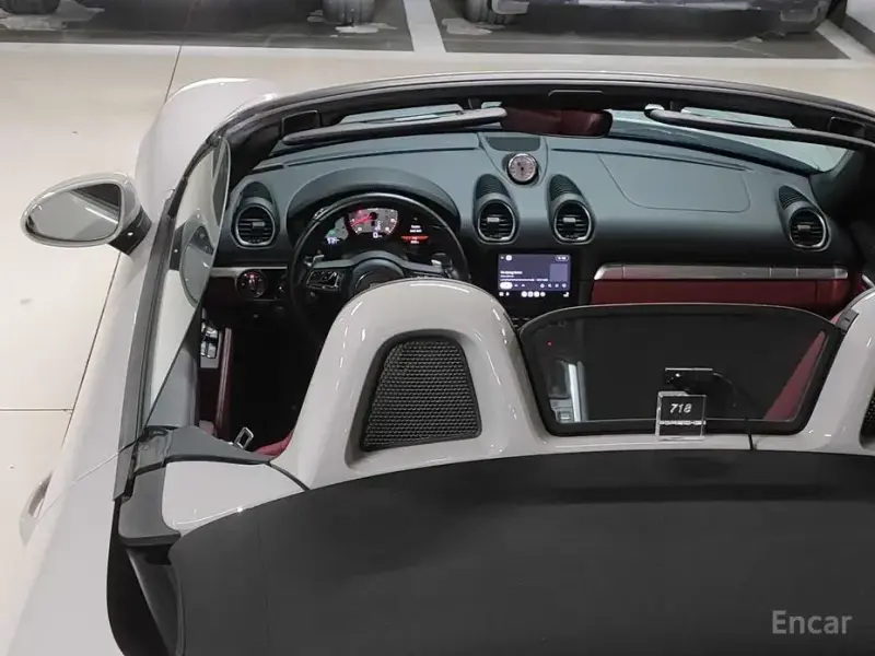 2021 Porsche Boxster с пробегом 18 790 км