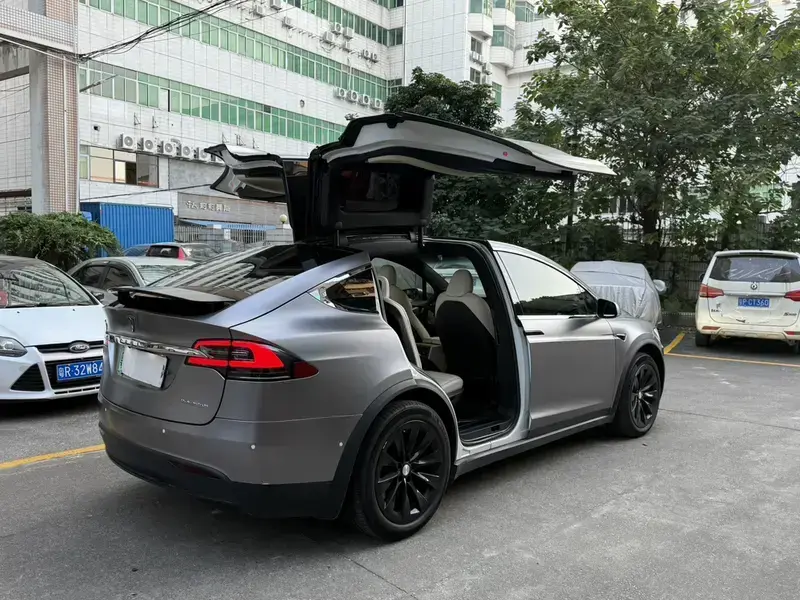 2019 Tesla Model X с пробегом 120 000 км