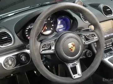 2020 Porsche Boxster с пробегом 21 900 км