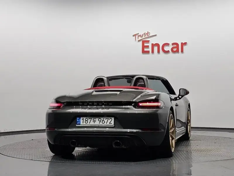 2021 Porsche Boxster с пробегом 23 889 км