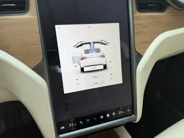 2019 Tesla Model X с пробегом 120 000 км