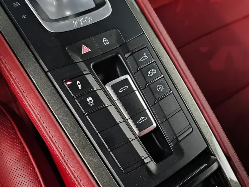 2021 Porsche Boxster с пробегом 23 889 км