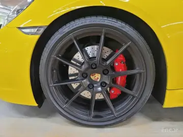2022 Porsche Boxster с пробегом 19 300 км