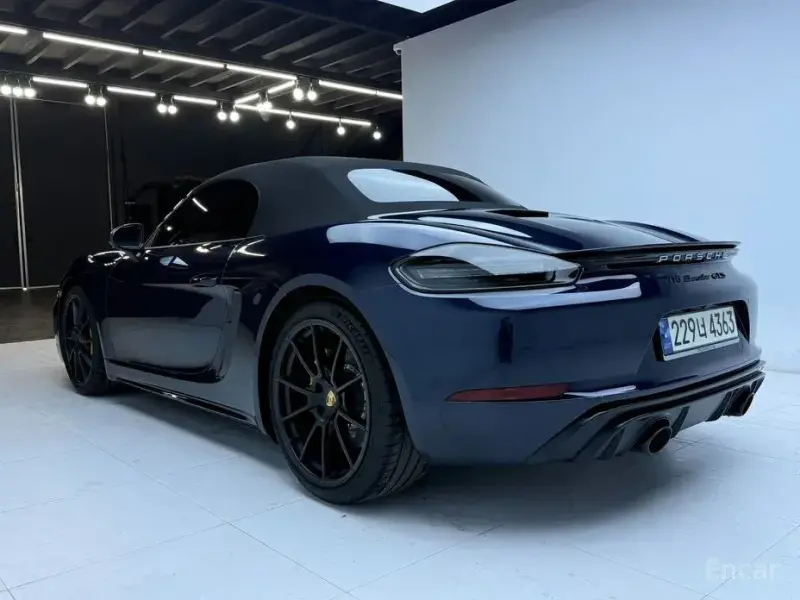 2021 Porsche Boxster с пробегом 21 600 км