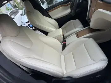 2019 Tesla Model X с пробегом 120 000 км