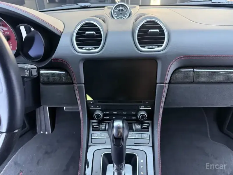 2021 Porsche Boxster с пробегом 21 600 км