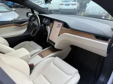 2019 Tesla Model X с пробегом 120 000 км