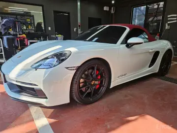 2021 Porsche Boxster с пробегом 28 000 км