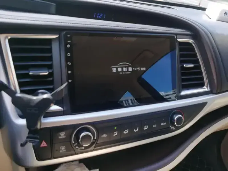 2021 Toyota Highlander с пробегом 77 000 км