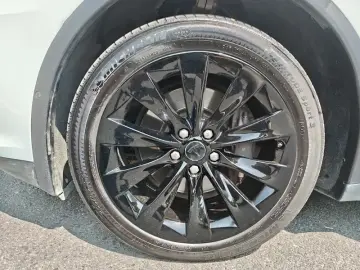 2019 Tesla Model X с пробегом 103 000 км