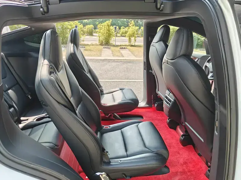 2019 Tesla Model X с пробегом 103 000 км