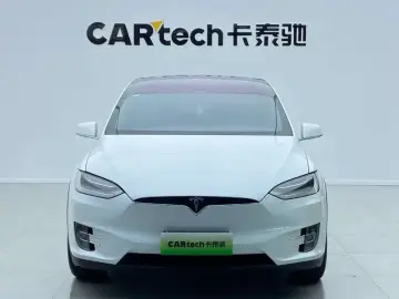 2019 Tesla Model X с пробегом 74 000 км