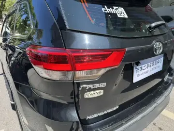 2021 Toyota Highlander с пробегом 76 500 км