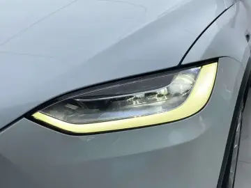 2019 Tesla Model X с пробегом 74 000 км