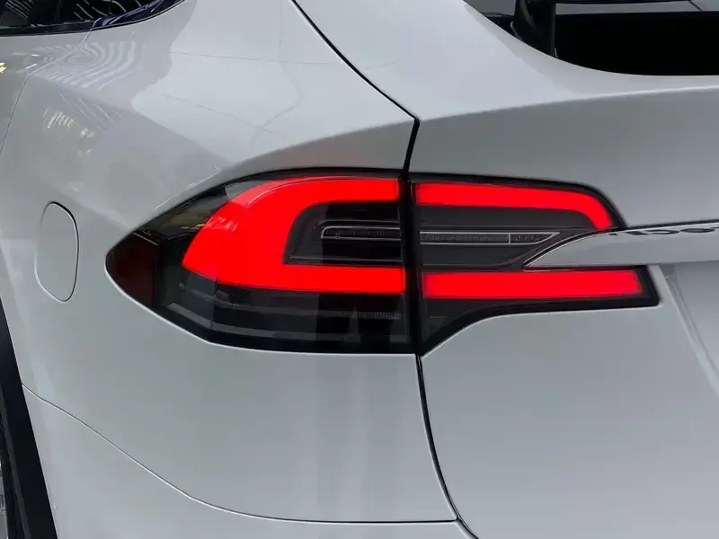 2019 Tesla Model X с пробегом 74 000 км